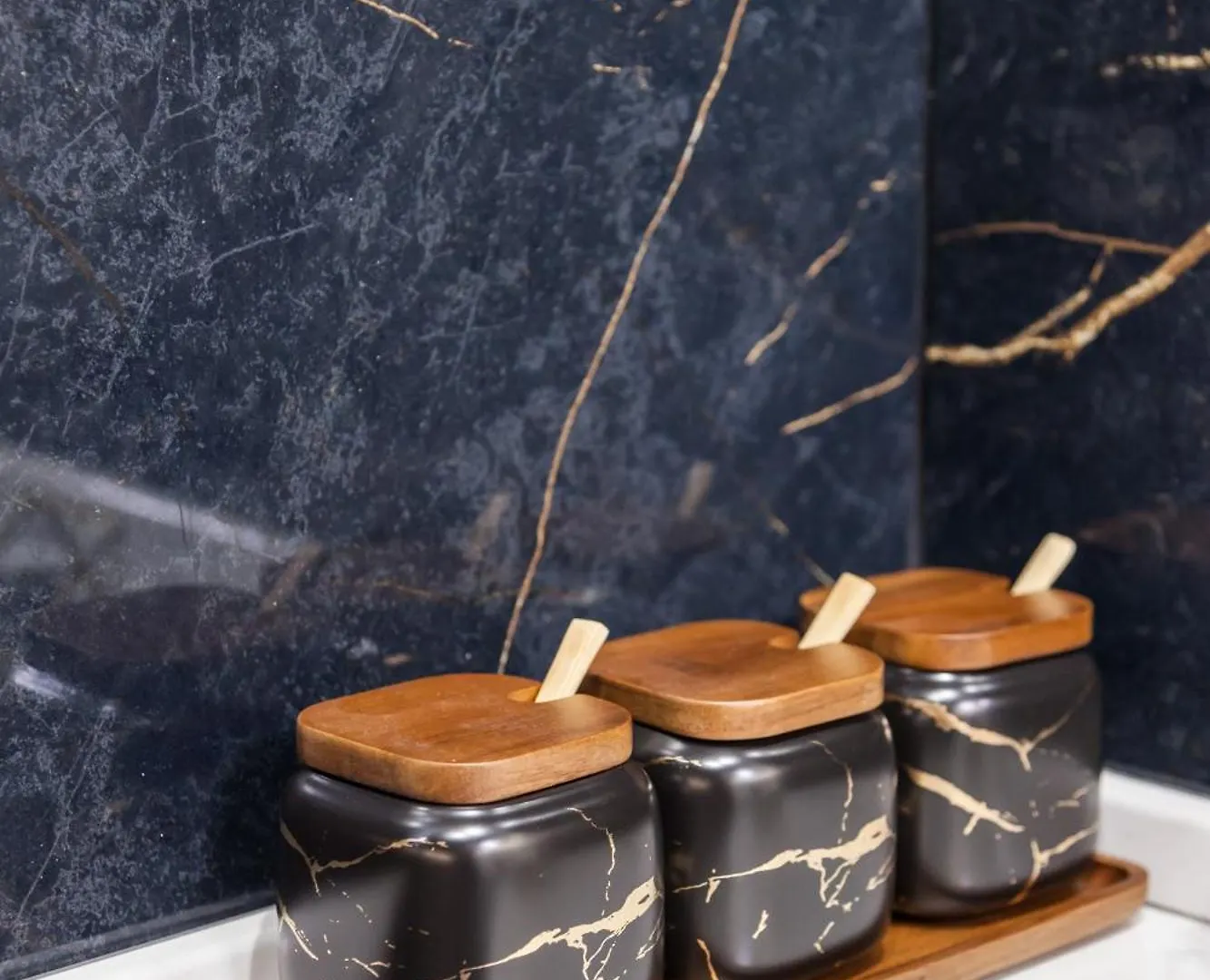 Italian Fashion Suite - Luxurious Marble City Center Milan