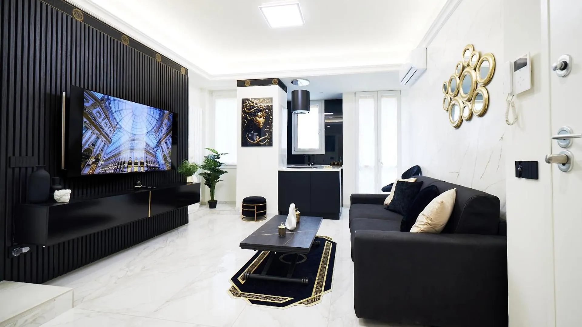 Apartment Italian Fashion Suite - Luxurious Marble City Center Milan Italy