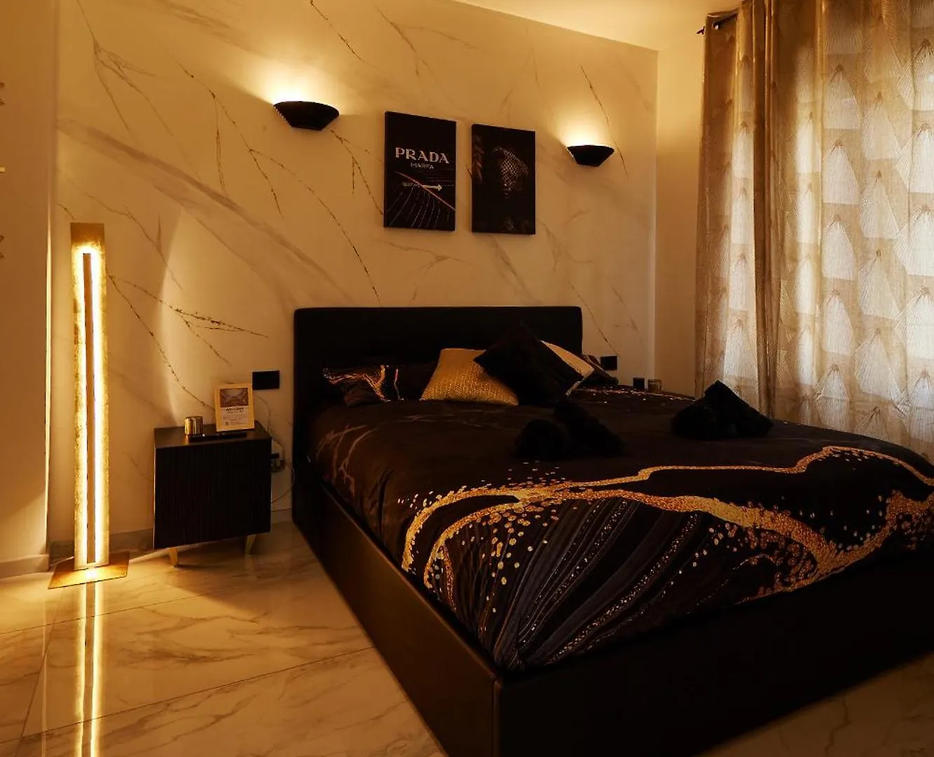 Italian Fashion Suite - Luxurious Marble City Center Milan Italy