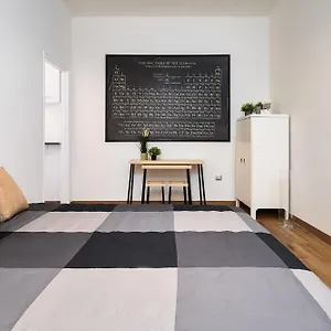 Sebino 17 - Monolocale Cool Apartment