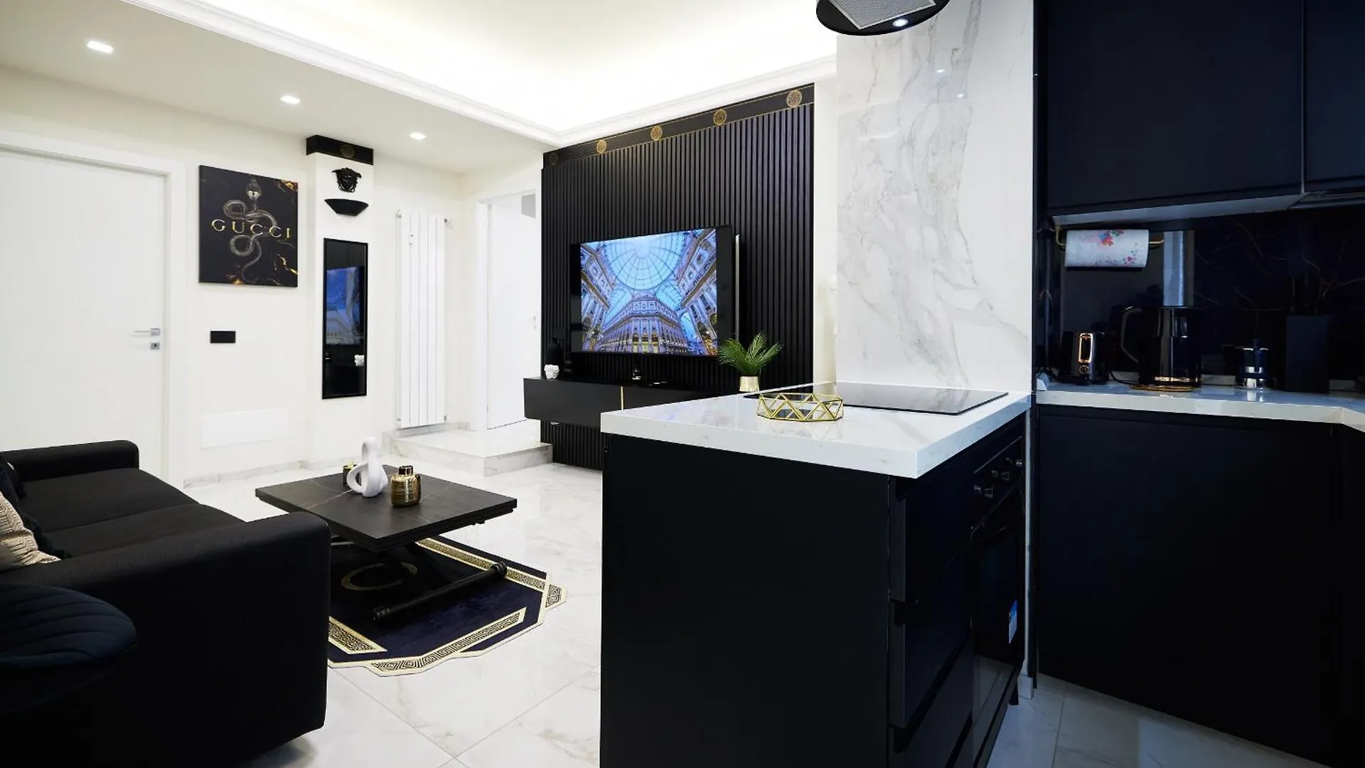 Apartment Italian Fashion Suite - Luxurious Marble City Center Milan